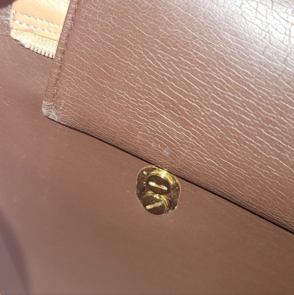 Dior Vintage Sleek Tan Leather Shoulder Bag - Picture 12 of 13